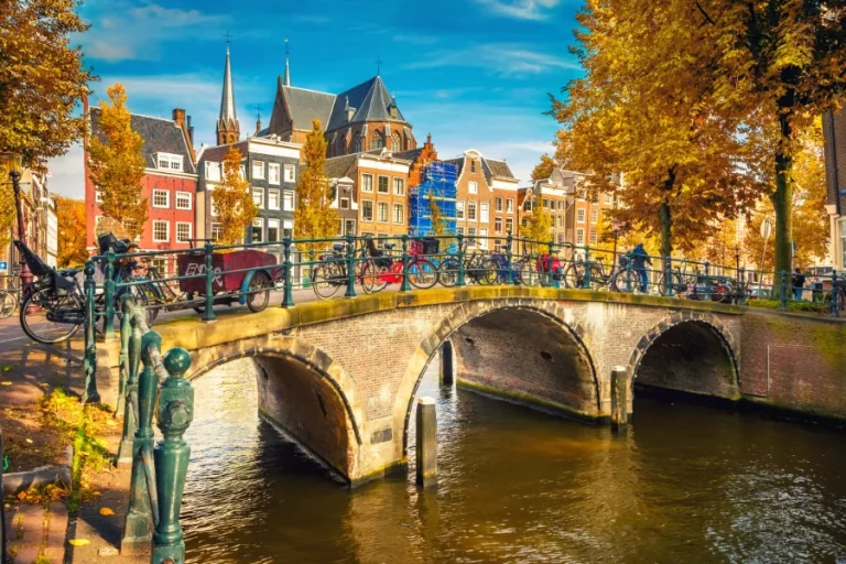 Leven en werken in Amsterdam luidruchtige steden